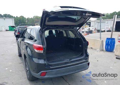 2018 Toyota Highlander Le Plus from USA, damaged, VIN 5TDBZRFH8JS897020